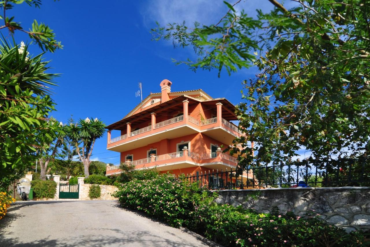 Even Ezer With Private Swimming Pool, Upon Request Apartment
