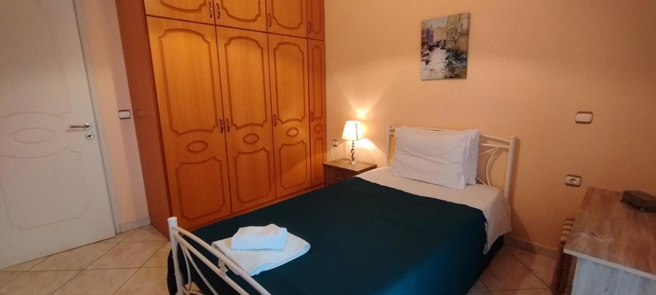 Apartment Even Ezer With Private Swimming Pool, Upon Request Pouládes