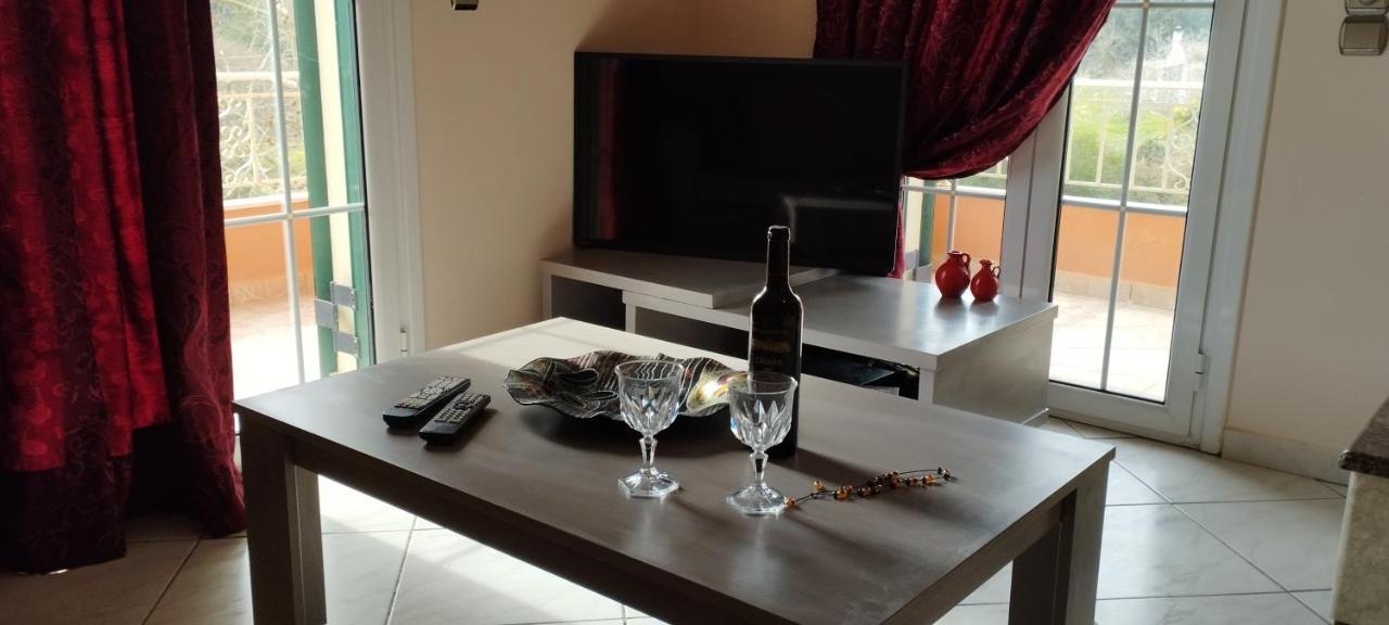 Apartment Even Ezer With Private Swimming Pool, Upon Request